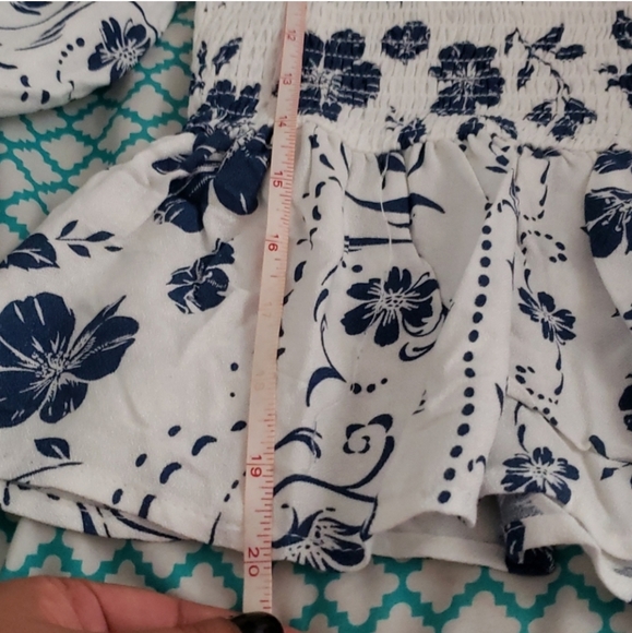 Square Neck Smocked Blouse - Picture 4 of 4